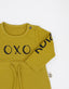 فستان أطفال بتصميم مطبوع "OXO".